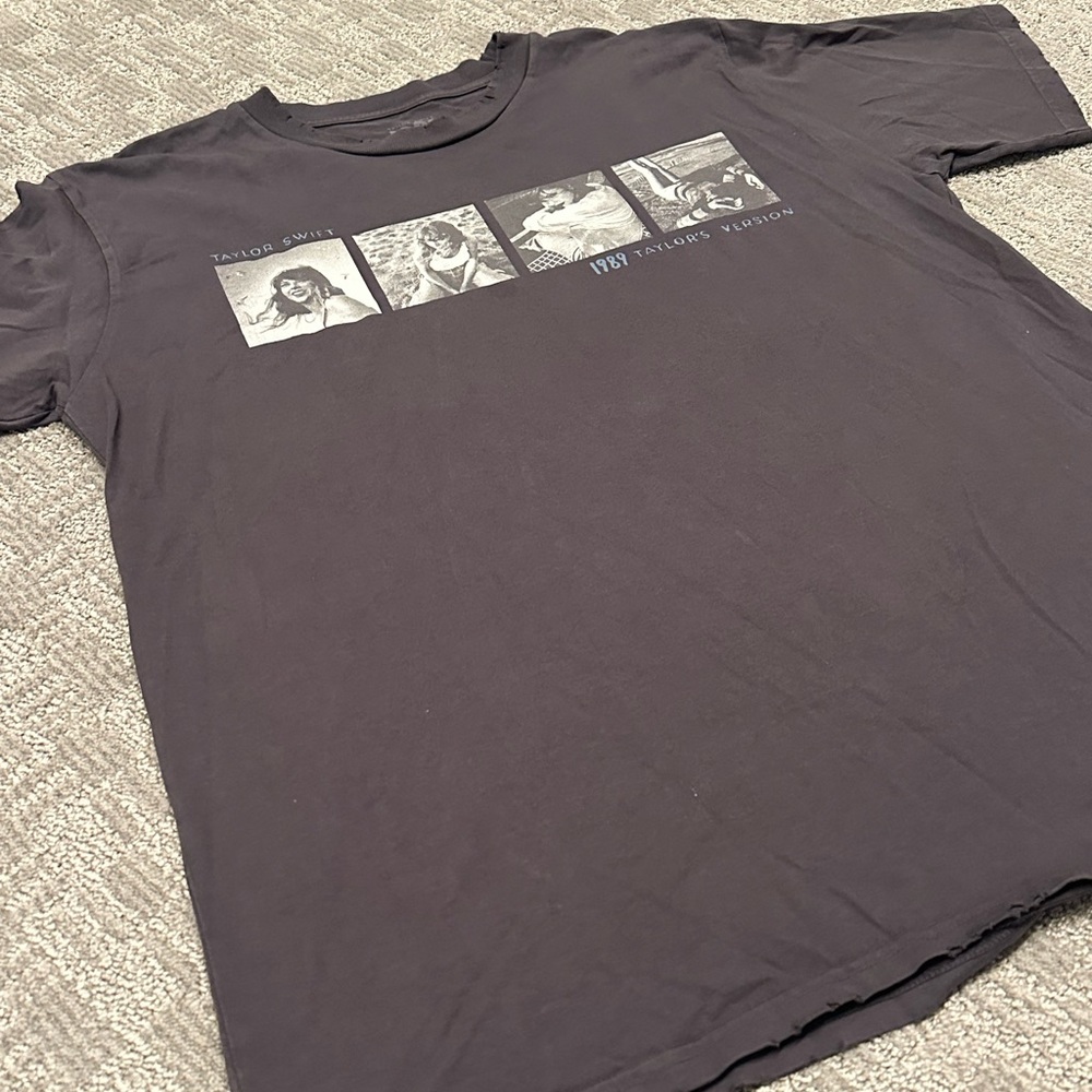 Taylor Swift 1989 Taylor’s Version Graphic T, Charcoal, Size L, Official Merch - Picture 5 of 6